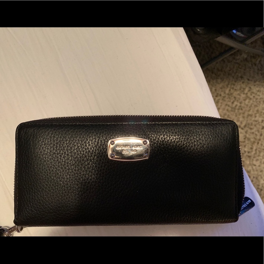 Black Michael Kors Wallet